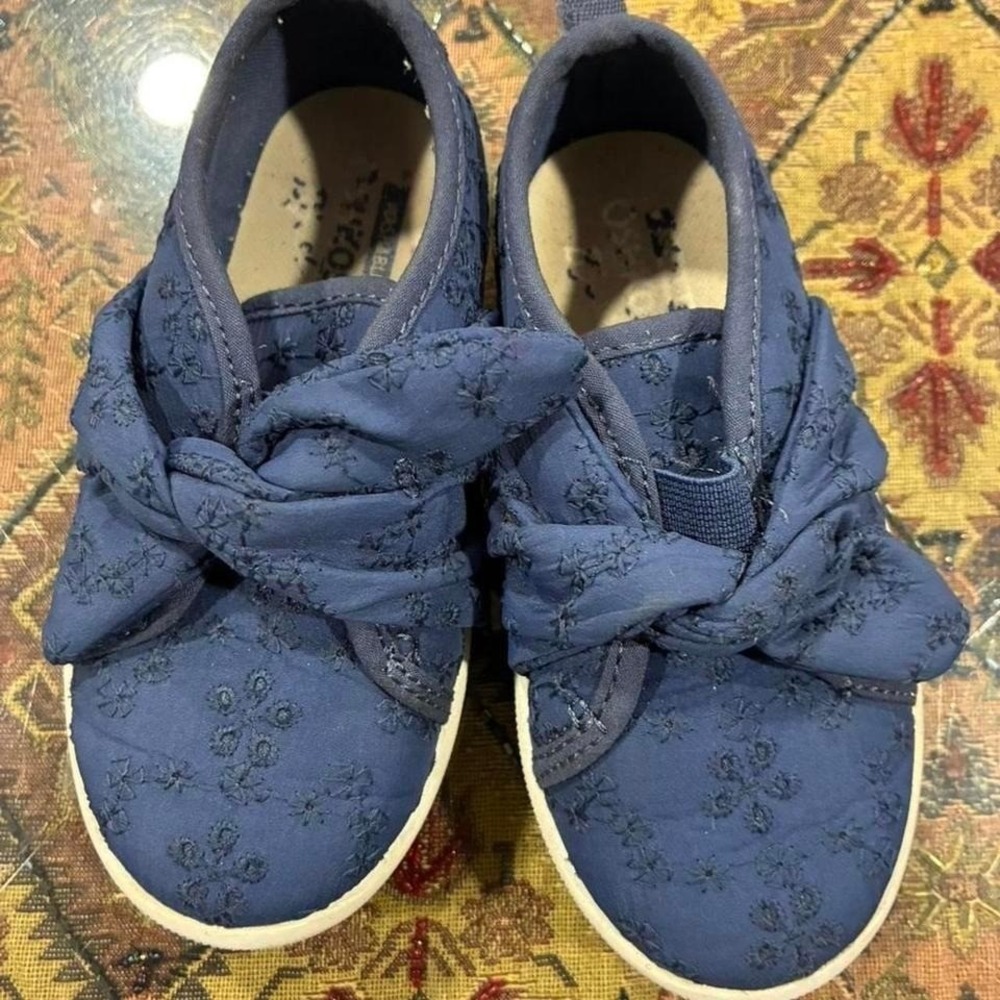 Osh Kosh B'gosh toddler shoes Blue Navy size 8M